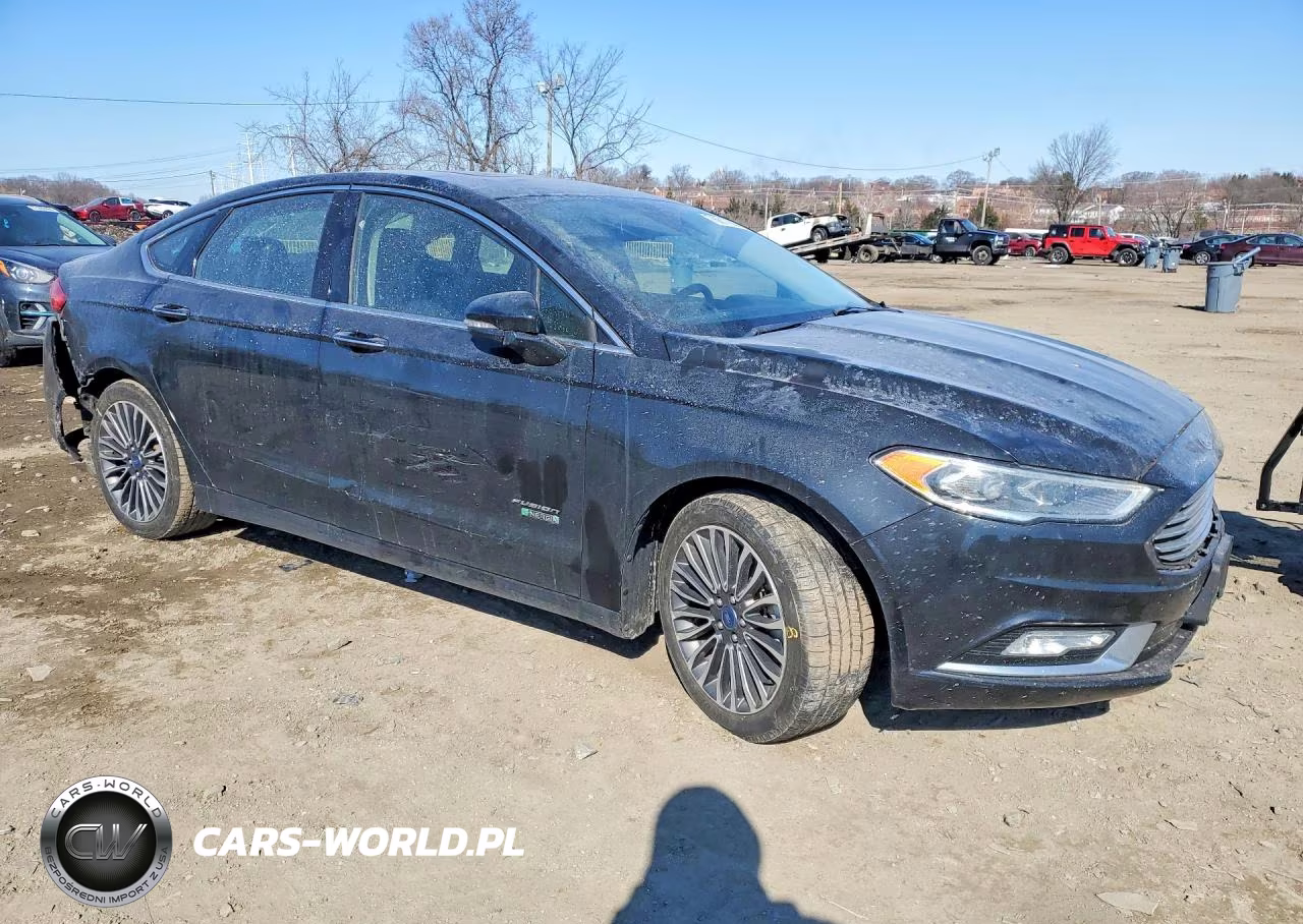 2017 Ford Fusion Titanium Phev VIN:3FA6P0SU0HR175694 - 4