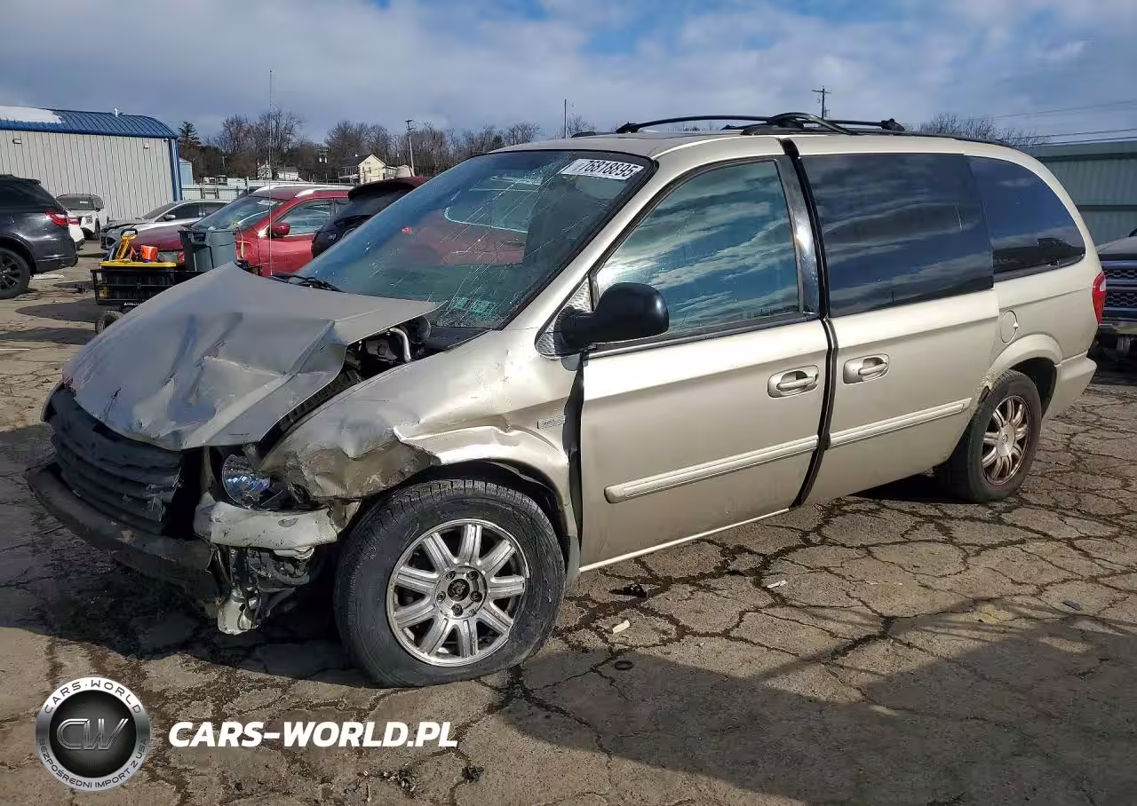 2005 Chrysler Town & Country Touring