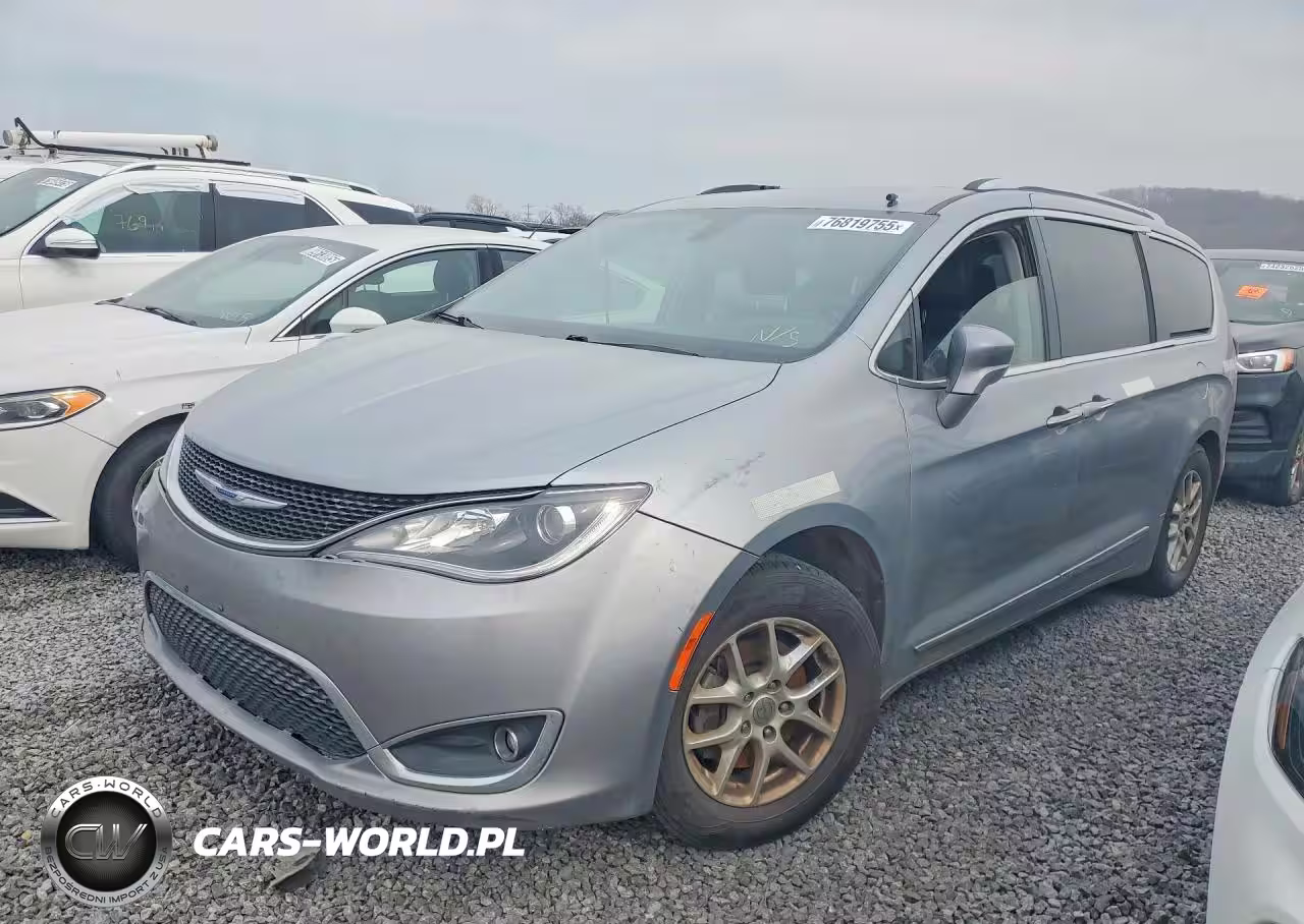 2020 Chrysler Pacifica Touring L