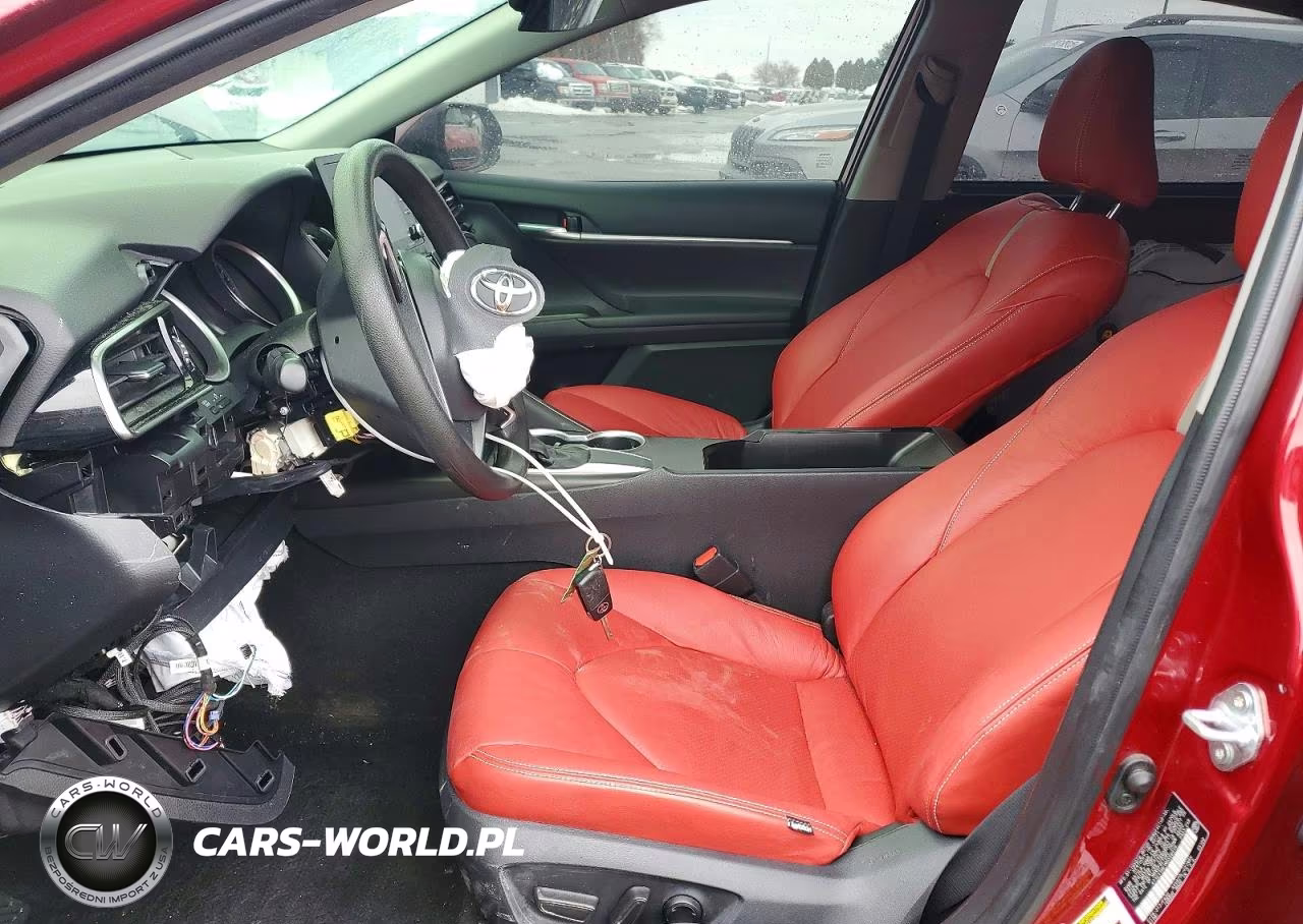 2021 Toyota Camry Le VIN:4T1C11AK1MU556019 - 7