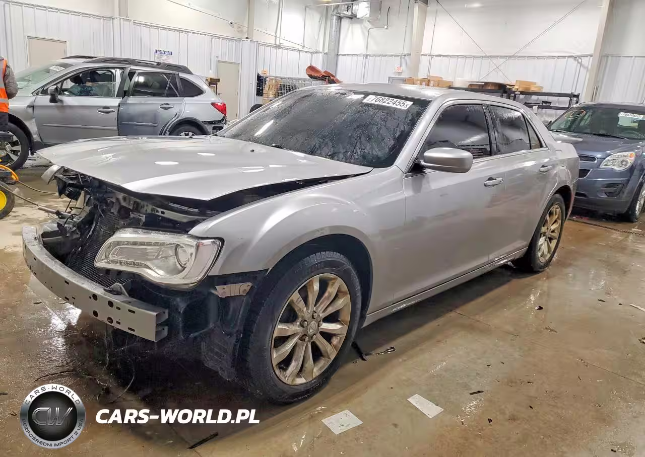 2016 Chrysler 300 Limited