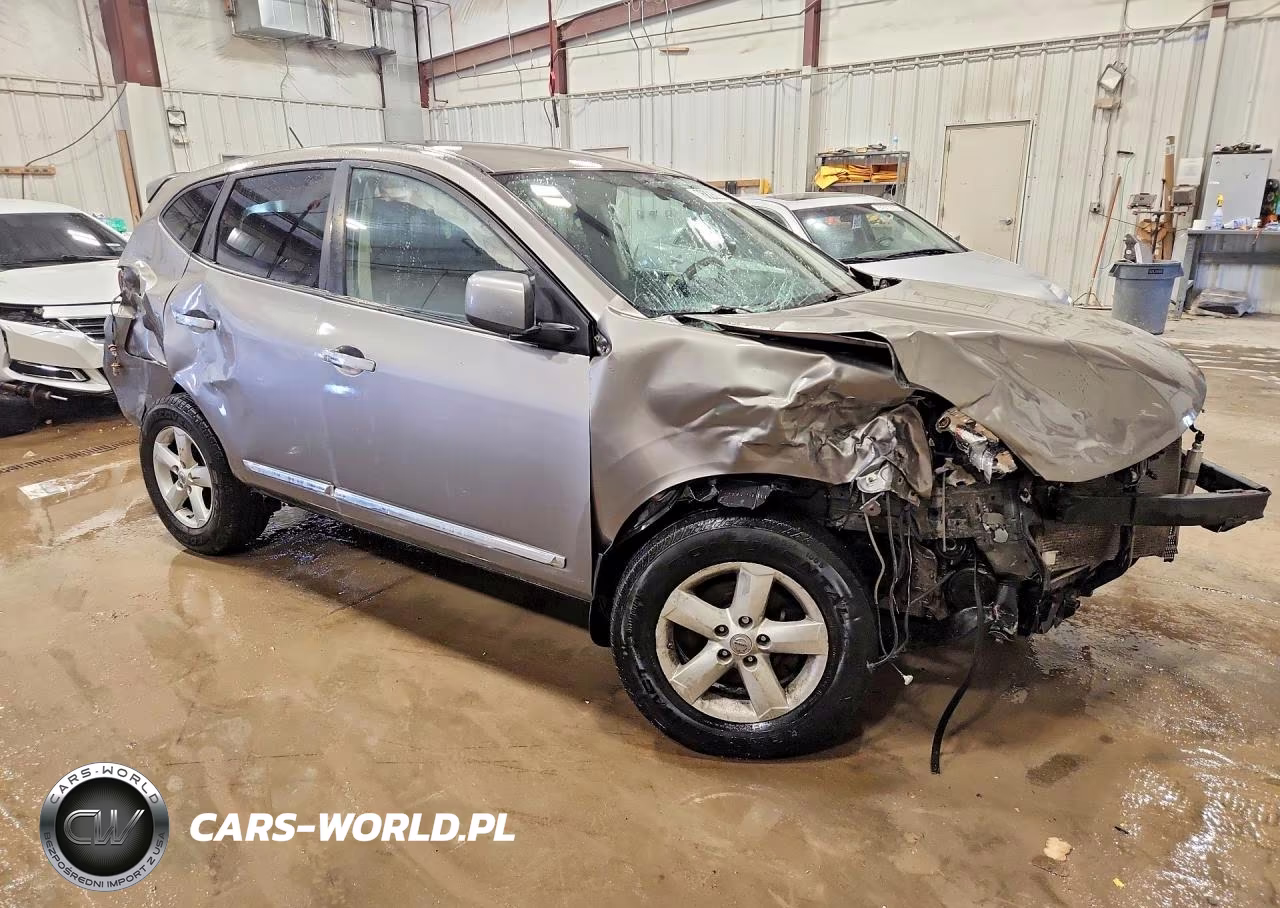 2013 Nissan Rogue S VIN:JN8AS5MV9DW143893 - 4