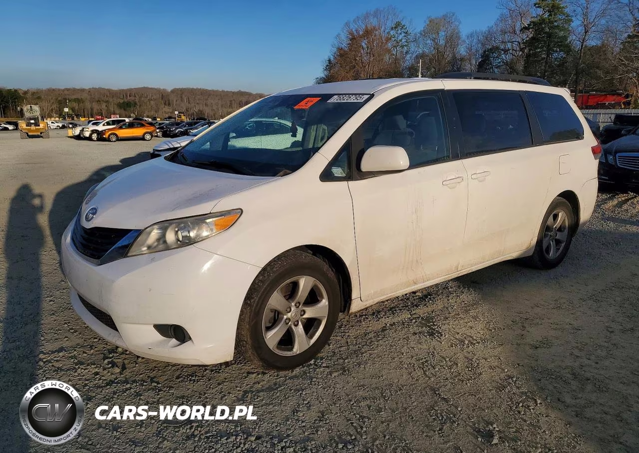 2013 Toyota Sienna Le