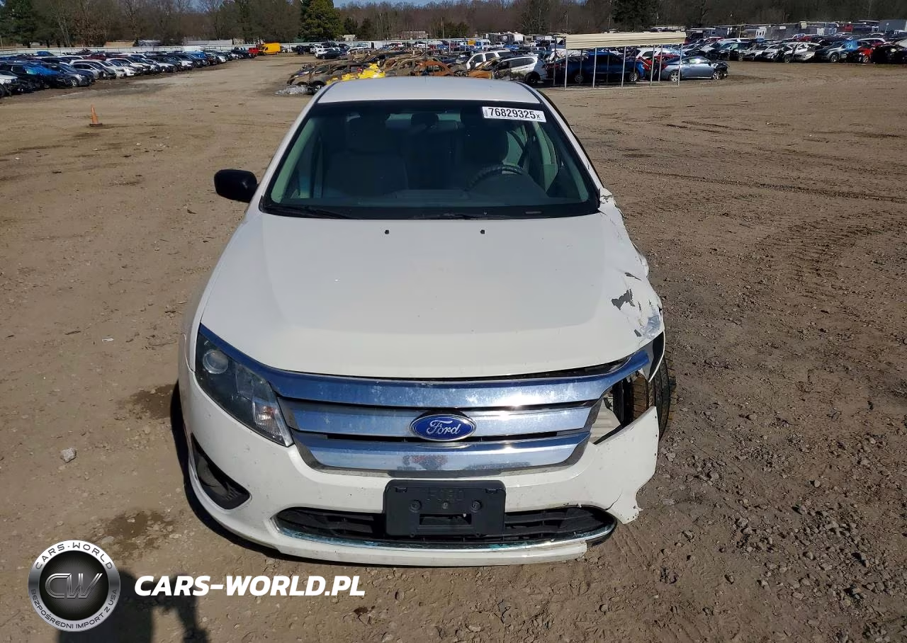 2011 Ford Fusion S VIN:3FAHP0GA3BR293365 - 5