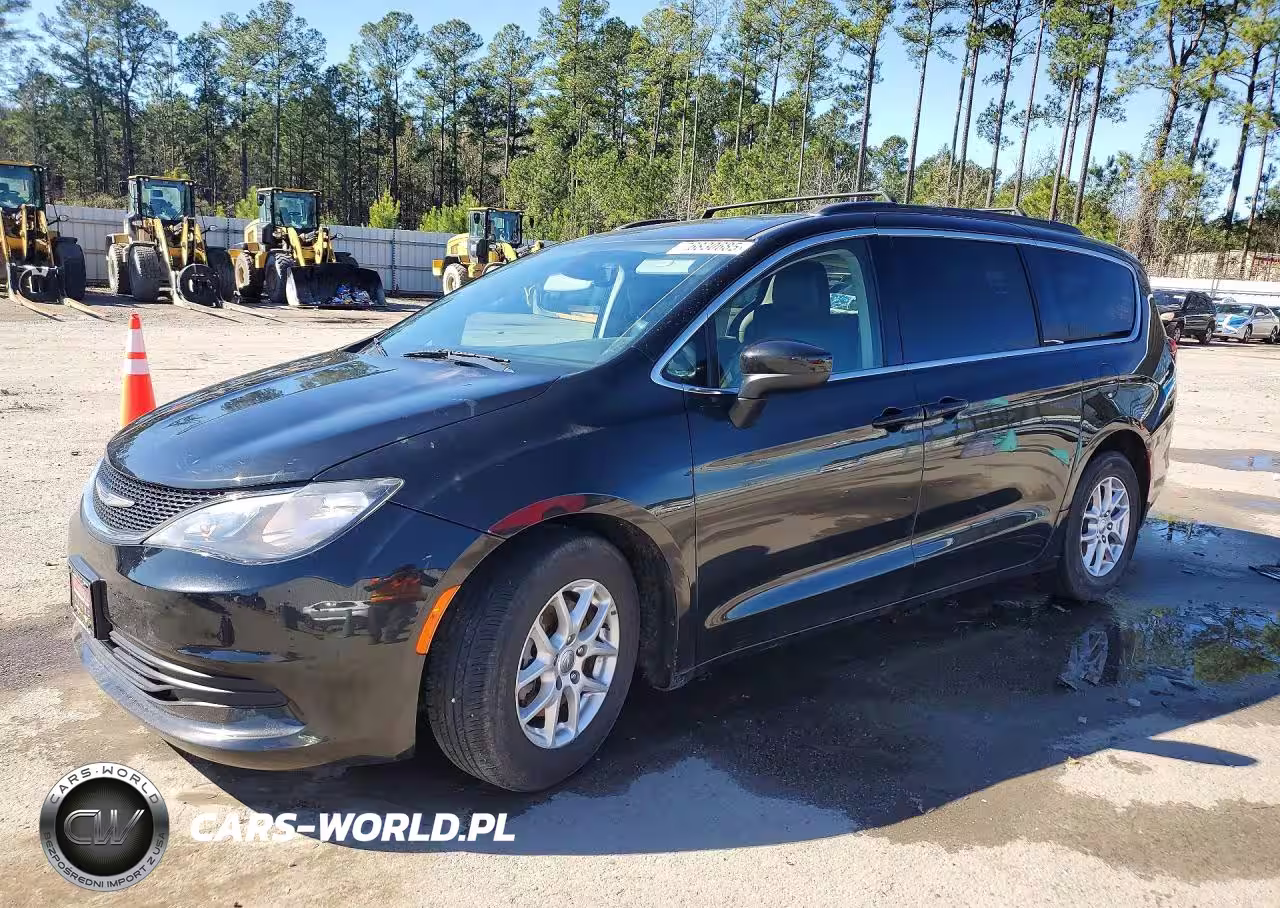 2020 Chrysler Voyager Lxi