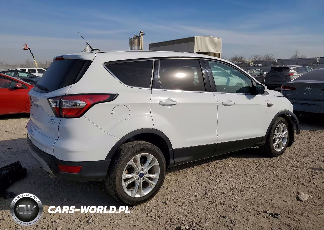 2017 Ford Escape Se VIN:1FMCU9GD9HUC04696 - 3