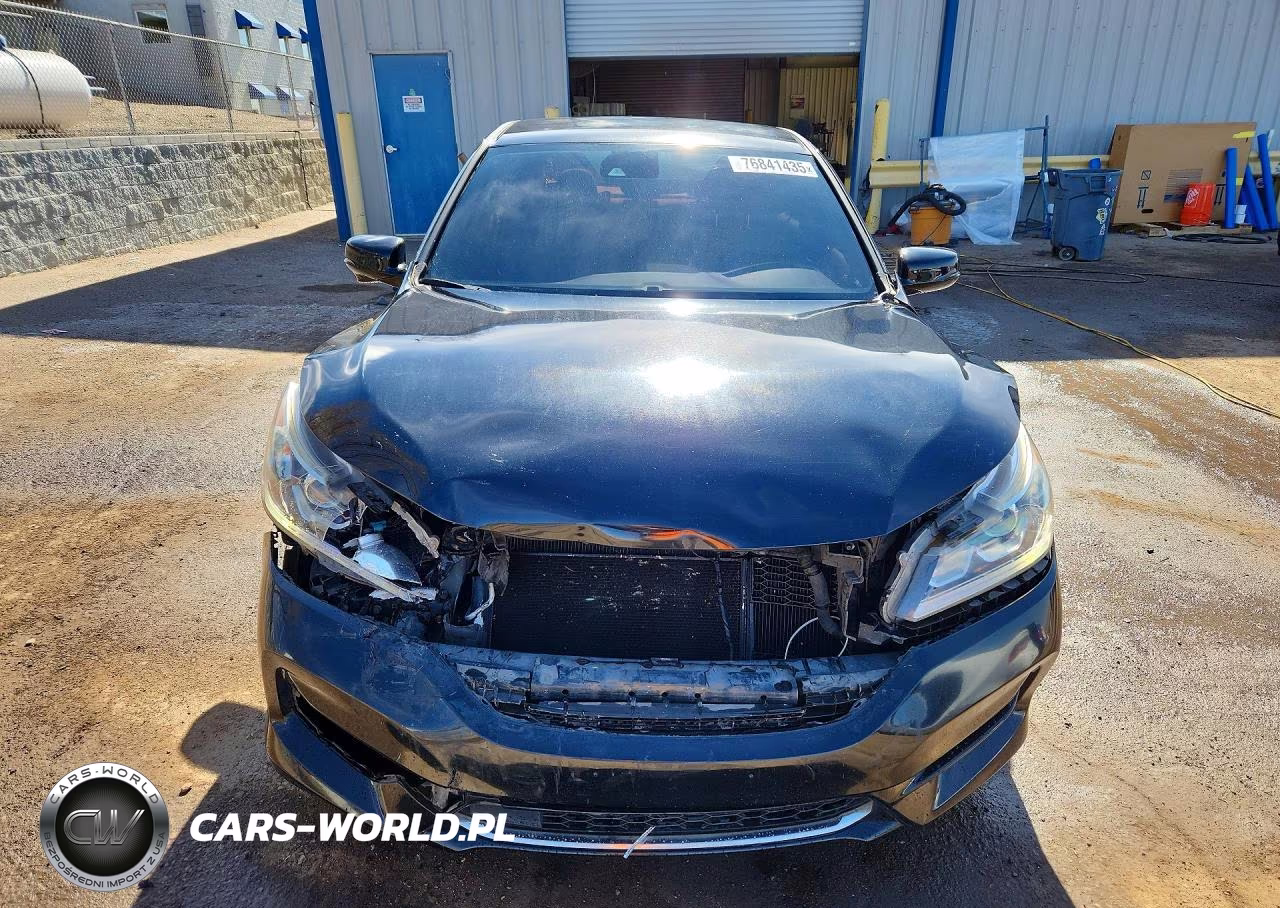 2017 Honda Accord Hybrid VIN:JHMCR6F31HC000119 - 5