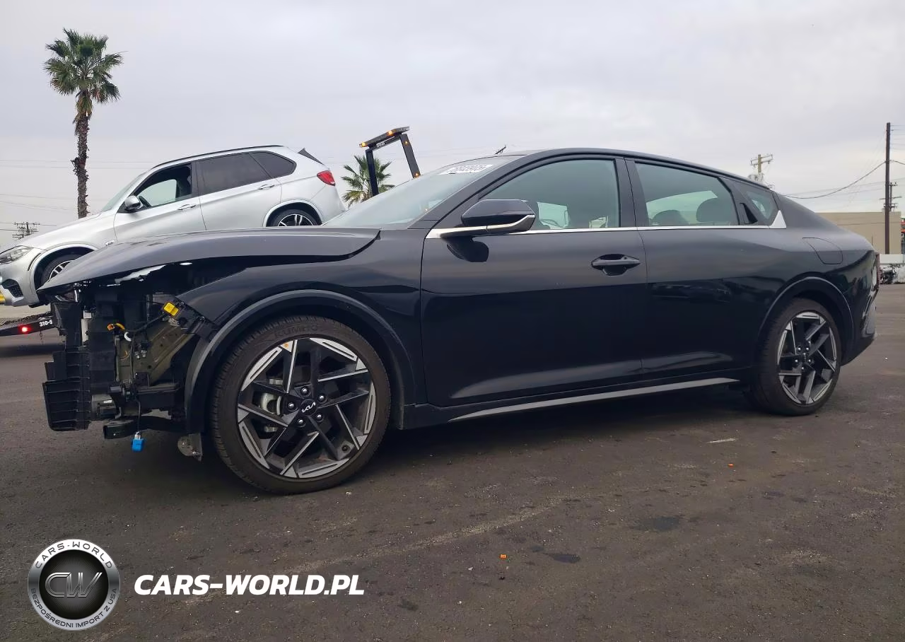 2025 Kia K4 Gt Line – zdjęcie 1 z 12