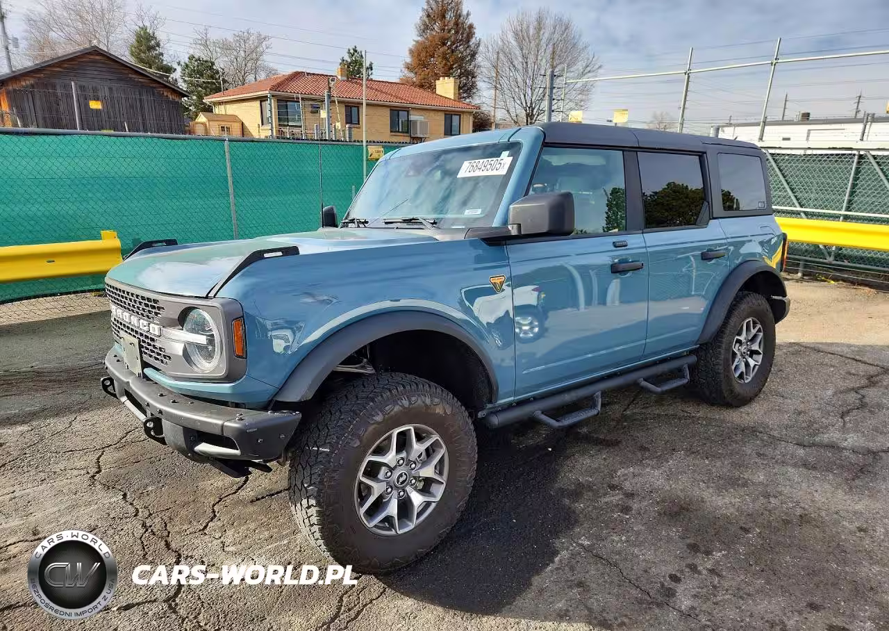 2021 Ford Bronco Base