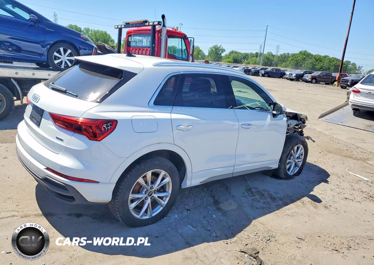 2023 Audi Q3 Premium S Line 45 VIN:WA1DECF39P1132694 - 3