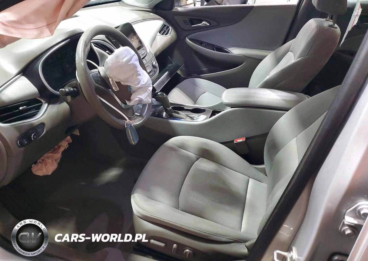 2019 Chevrolet Malibu Ls VIN:1G1ZC5ST7KF200949 - 7