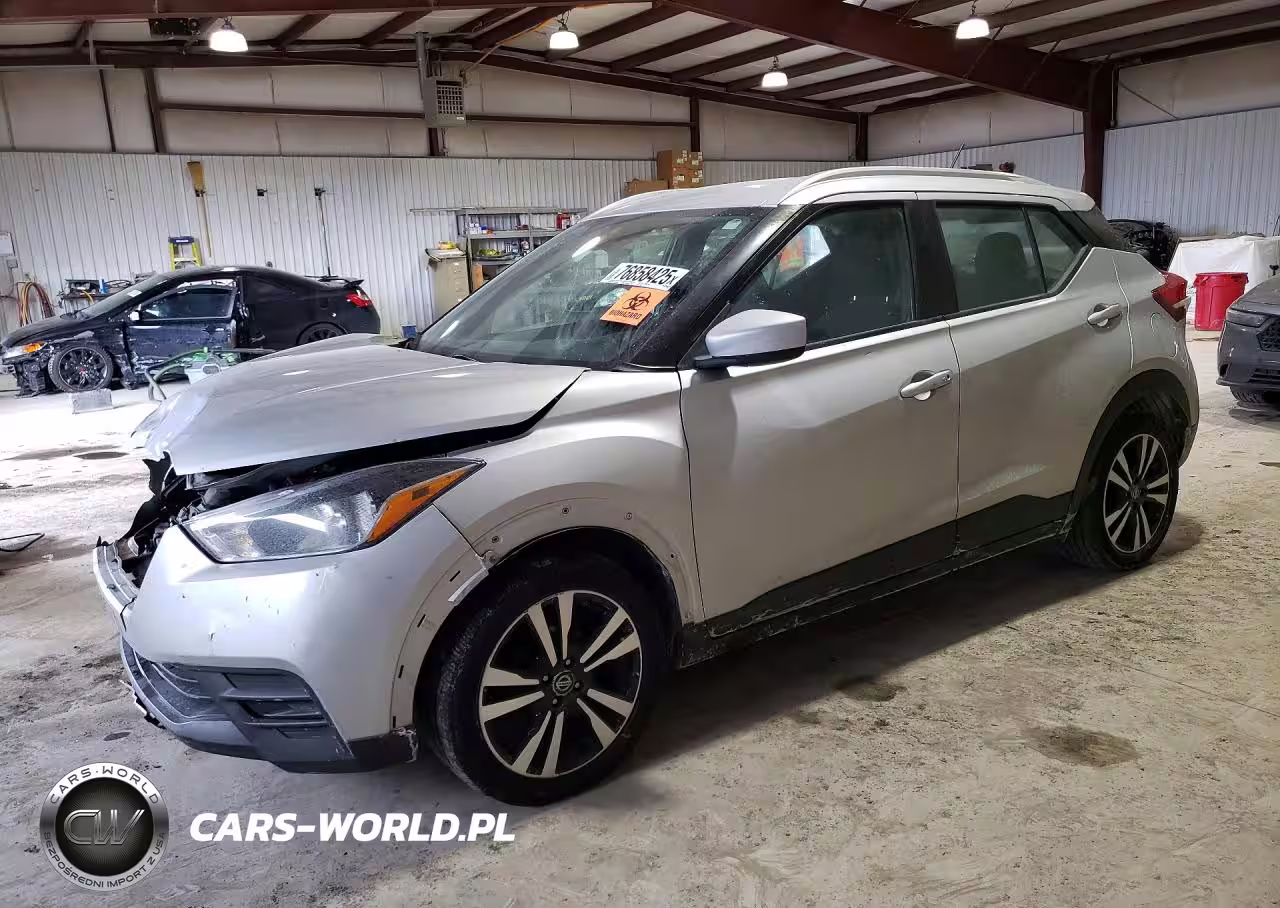 2020 Nissan Kicks Sv