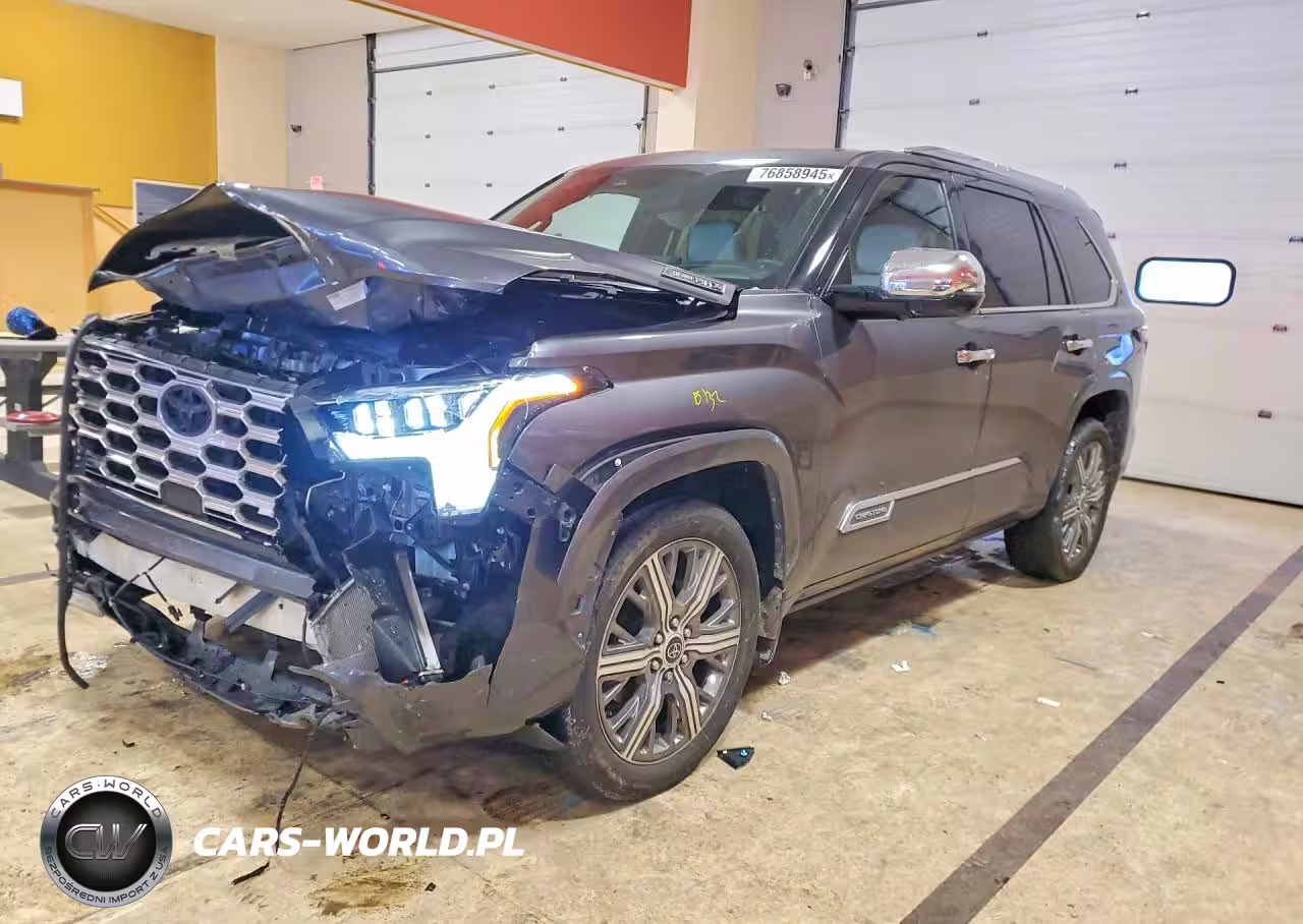 2023 Toyota Sequoia Sr5