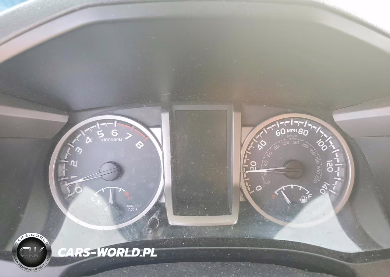 2019 Toyota Tacoma VIN:3TMCZ5AN4KM226939 - 9