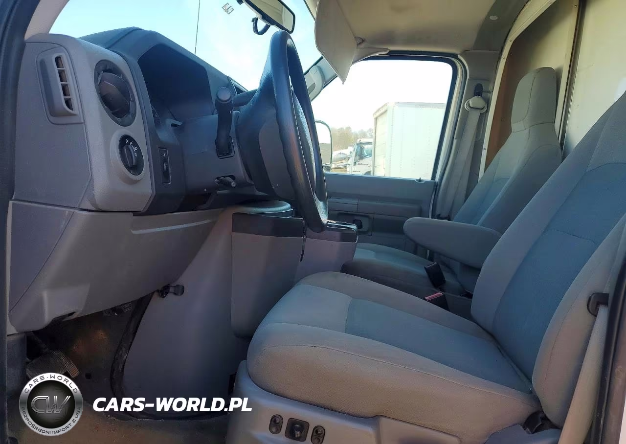 2017 Ford E350 Super Duty Box Truck VIN:1FDWE3F65HDC67210 - 7