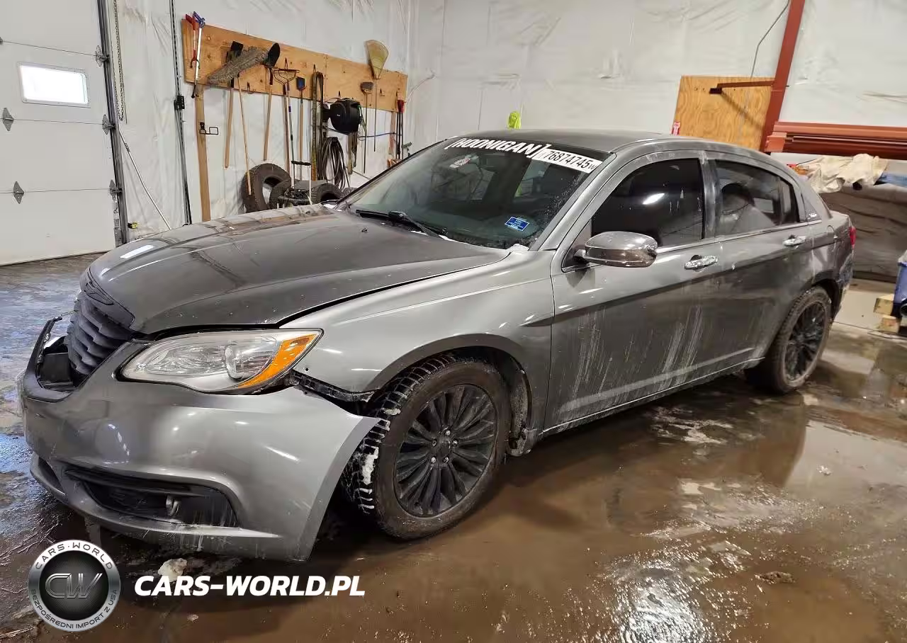 2013 Chrysler 200 Limited