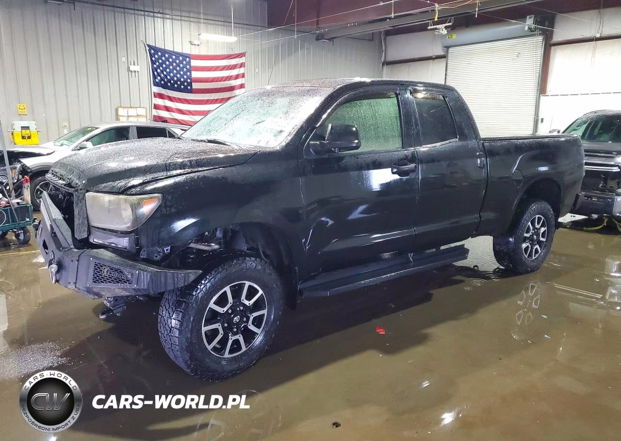 2013 Toyota Tundra Double Cab Sr5