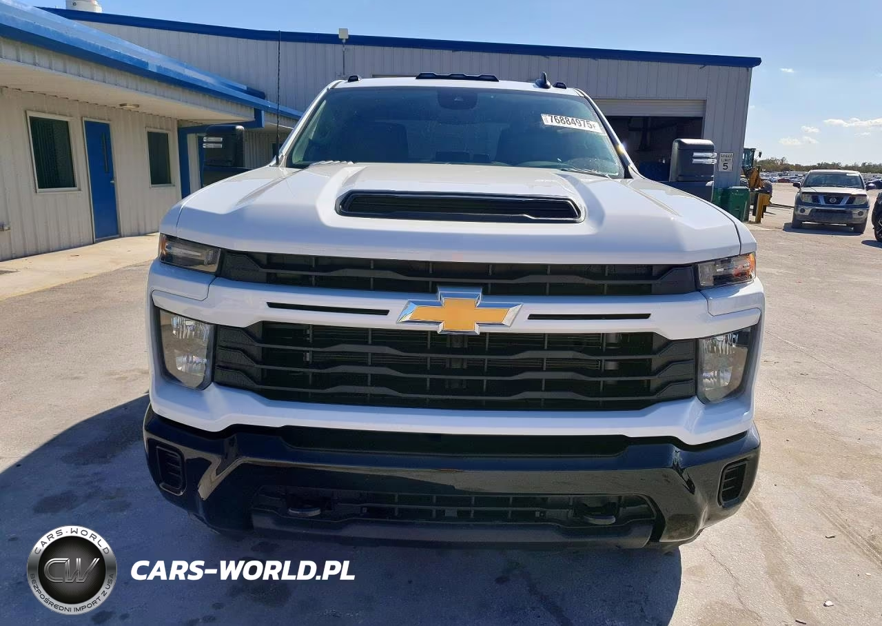 2025 Chevrolet Silverado K2500 Custom VIN:1GC4KME76SF366523 - 5