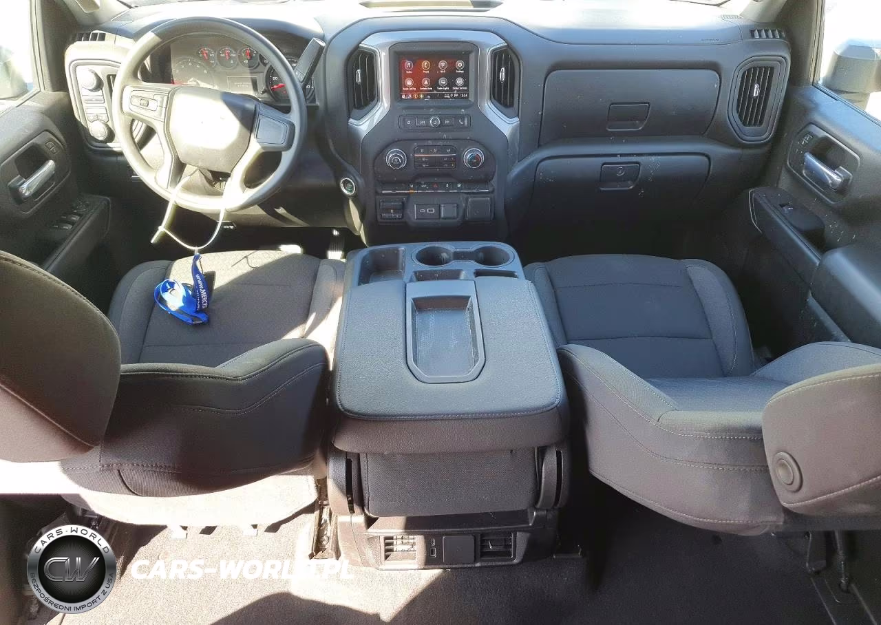 2025 Chevrolet Silverado K2500 Custom VIN:1GC4KME76SF366523 - 8