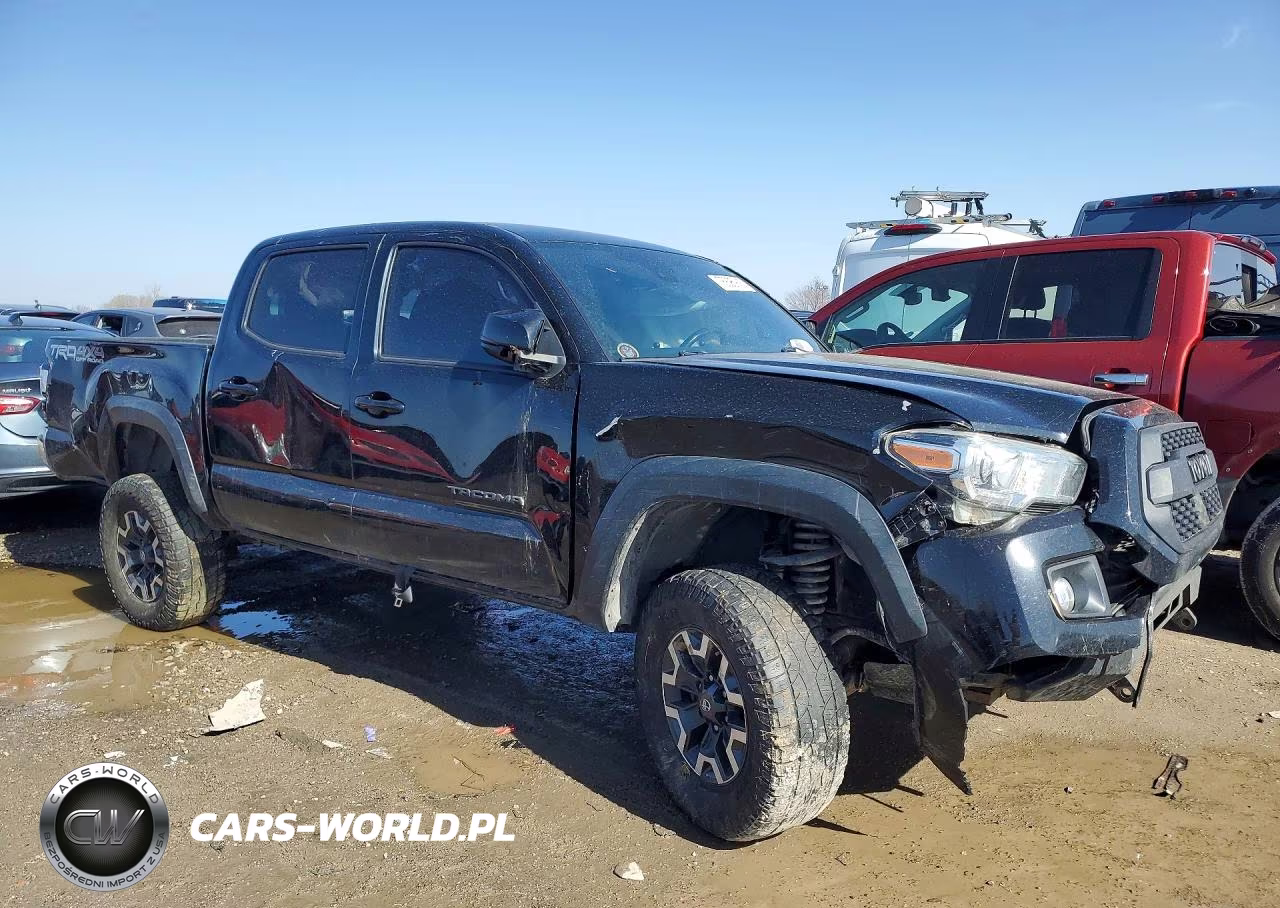 2018 Toyota Tacoma VIN:5TFCZ5AN0JX132839 - 4