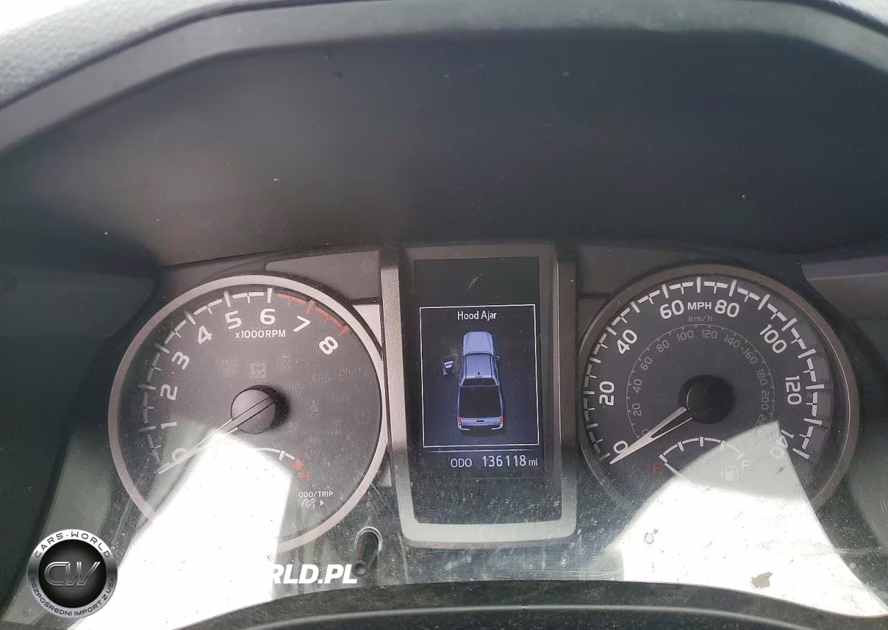 2018 Toyota Tacoma VIN:5TFCZ5AN0JX132839 - 9