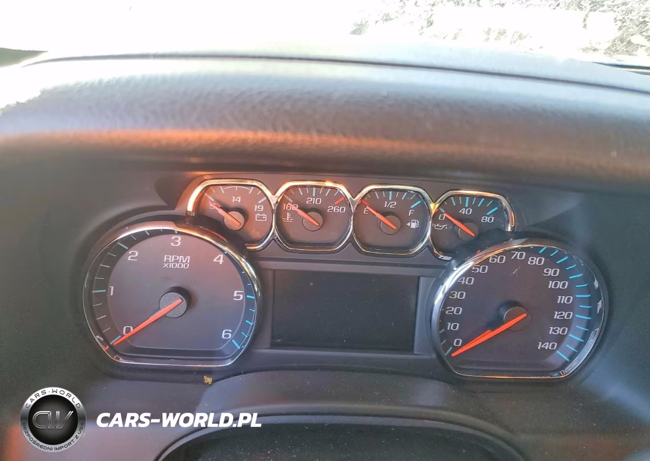 2018 Chevrolet Tahoe K1500 Lt VIN:1GNSKBKC7JR331894 - 9