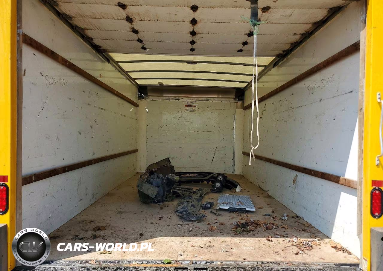 2022 GMC Savana Box Truck VIN:7GZ37TC70NN011287 - 10