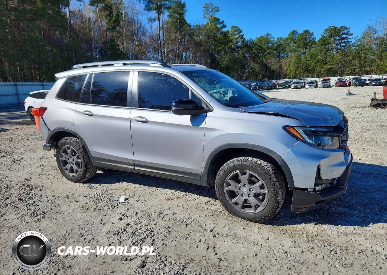 2024 Honda Passport Trail Sport VIN:5FNYF8H60RB018618 - 4