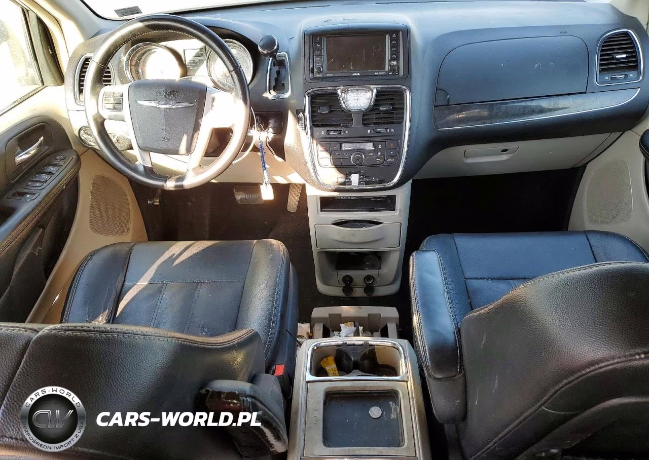 2016 Chrysler Town & Country Touring VIN:2C4RC1BG1GR173332 - 8