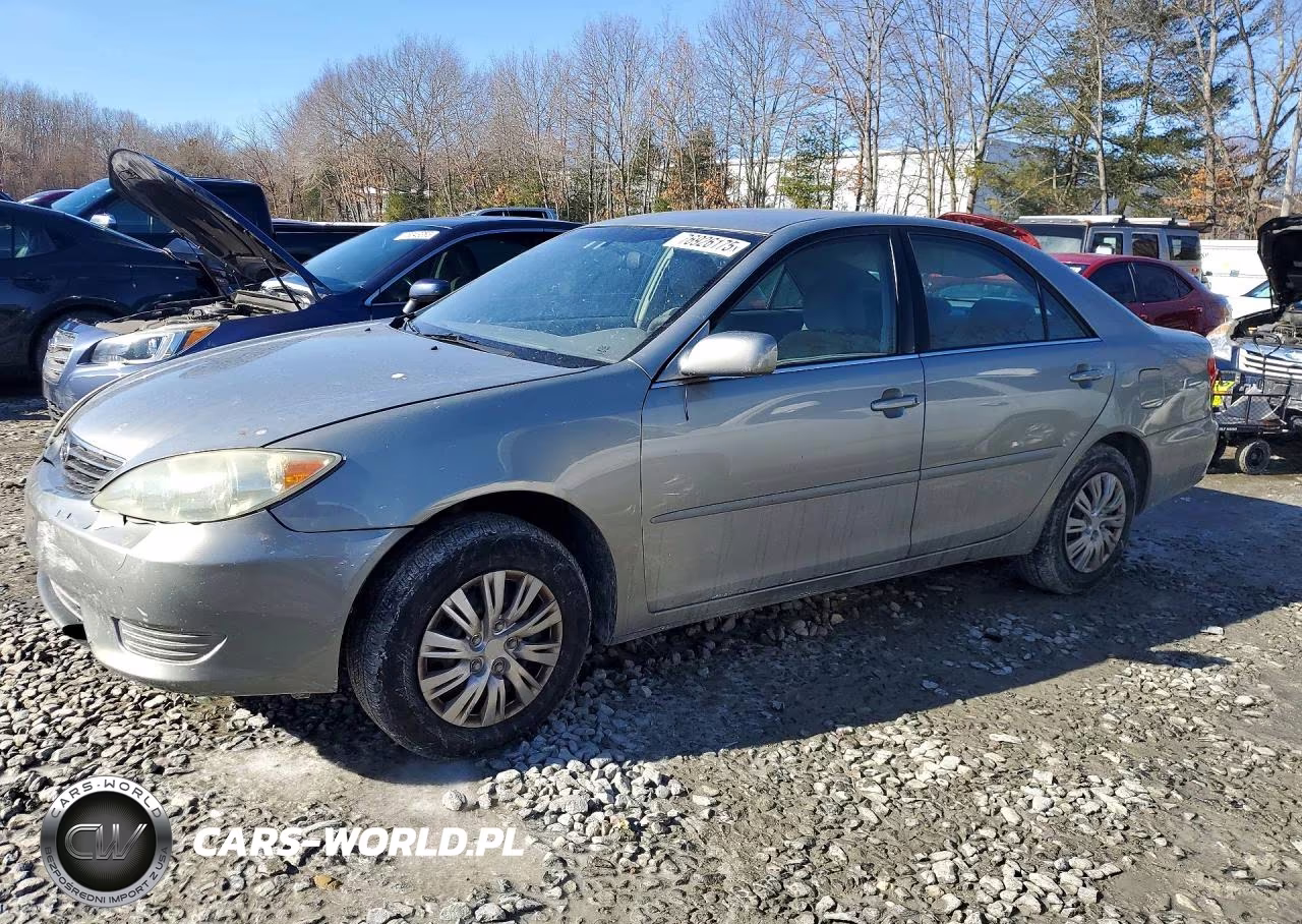 2005 Toyota Camry Le