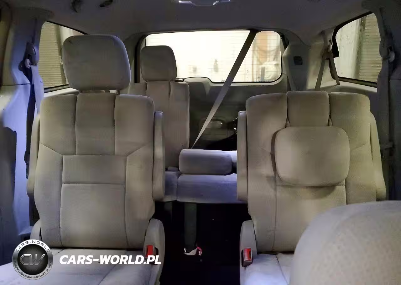 2011 Chrysler Town & Country Touring VIN:2A4RR5DG8BR607431 - 10