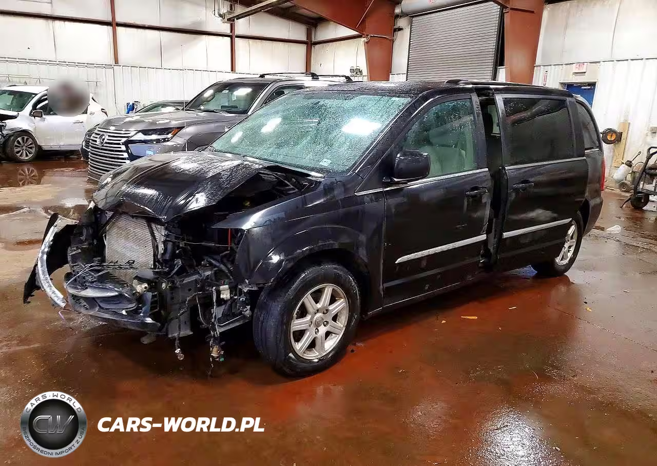 2011 Chrysler Town & Country Touring