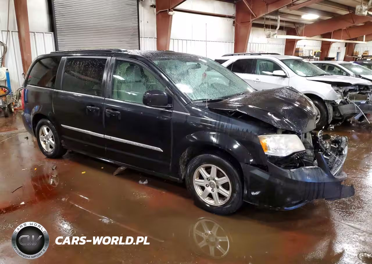 2011 Chrysler Town & Country Touring VIN:2A4RR5DG8BR607431 - 4