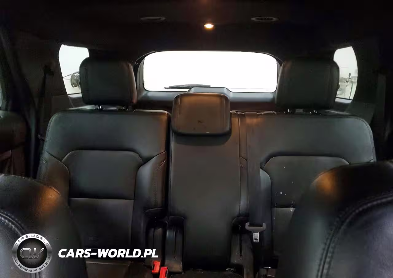 2018 Ford Explorer Xlt VIN:1FM5K8D86JGB06570 - 10