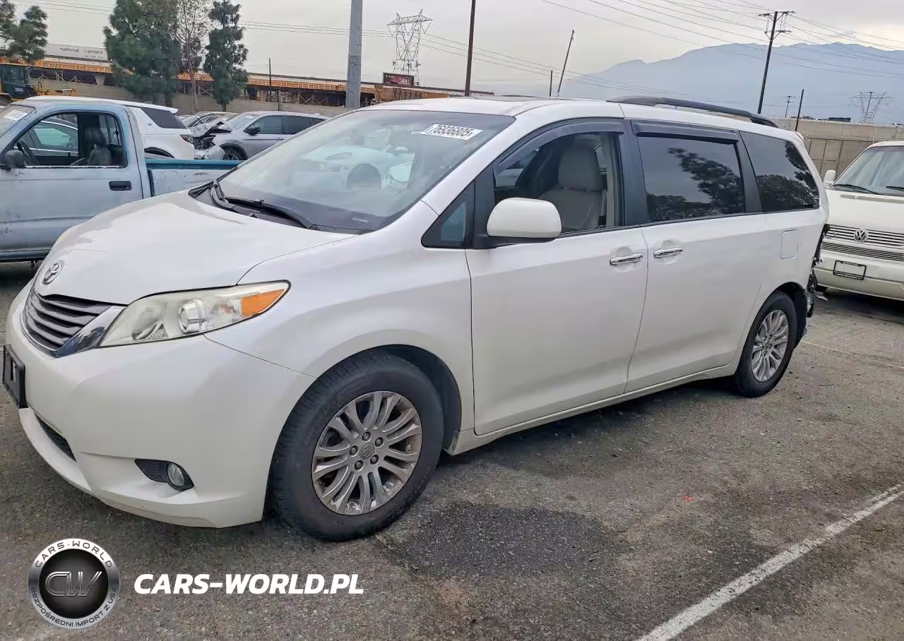 2016 Toyota Sienna Xle