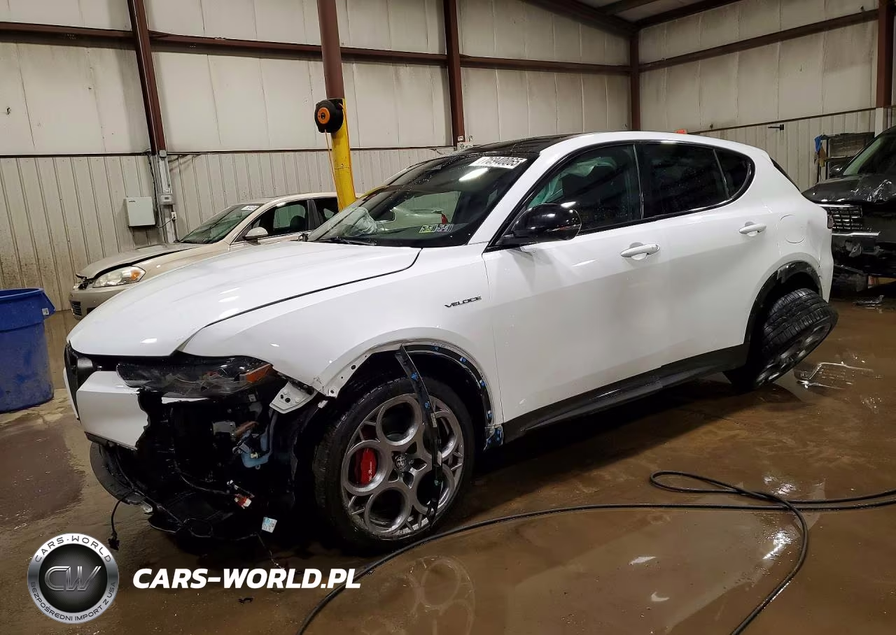 2024 Alfa Romeo Tonale Veloce – zdjęcie 1 z 13