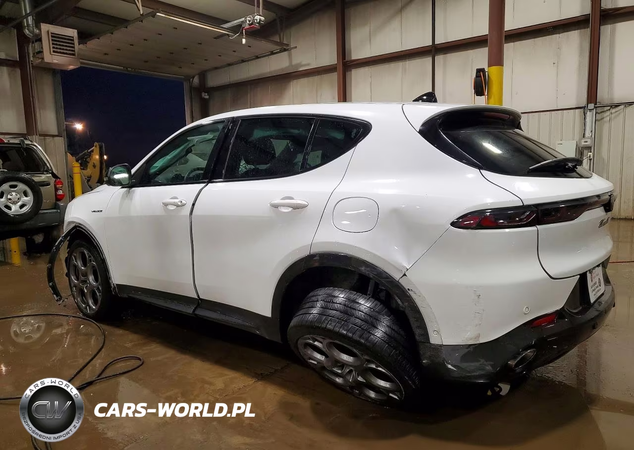 2024 Alfa Romeo Tonale Veloce VIN:ZASPATDW5R3035872 - 2
