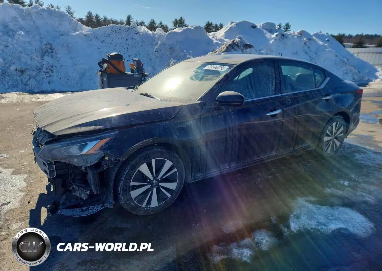 2022 Nissan Altima Sv