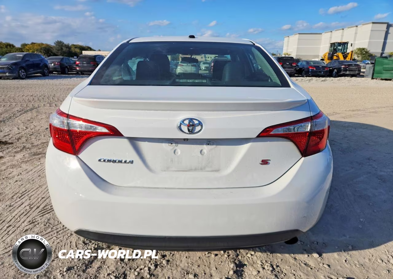 2015 Toyota Corolla L VIN:5YFBURHE3FP303449 - 6