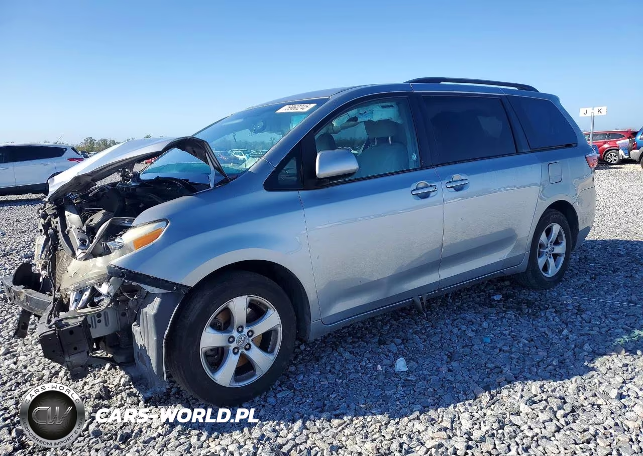 2017 Toyota Sienna Le