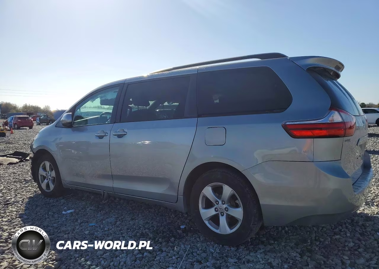2017 Toyota Sienna Le VIN:5TDKZ3DC9HS826732 - 2