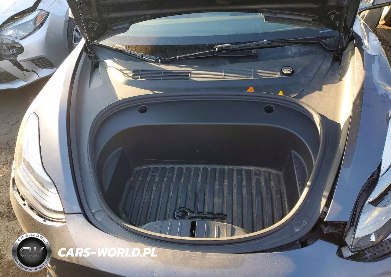 2023 Tesla Model 3 VIN:5YJ3E1ECXPF620115 - 11