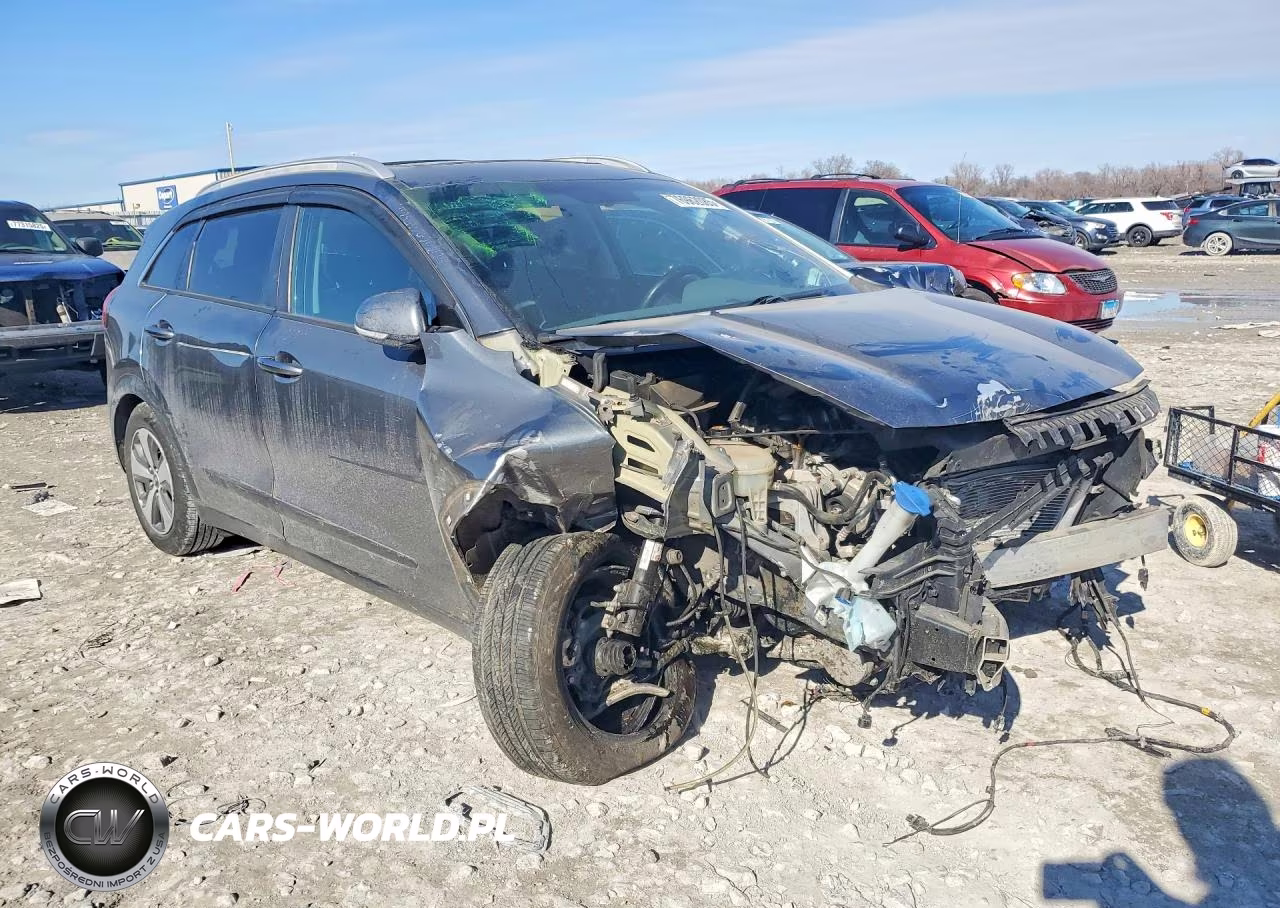 2017 Kia Niro Ex VIN:KNDCC3LC5H5050127 - 4