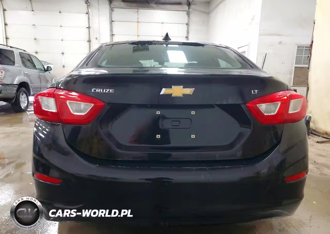 2017 Chevrolet Cruze Lt VIN:1G1BE5SM7H7251813 - 6
