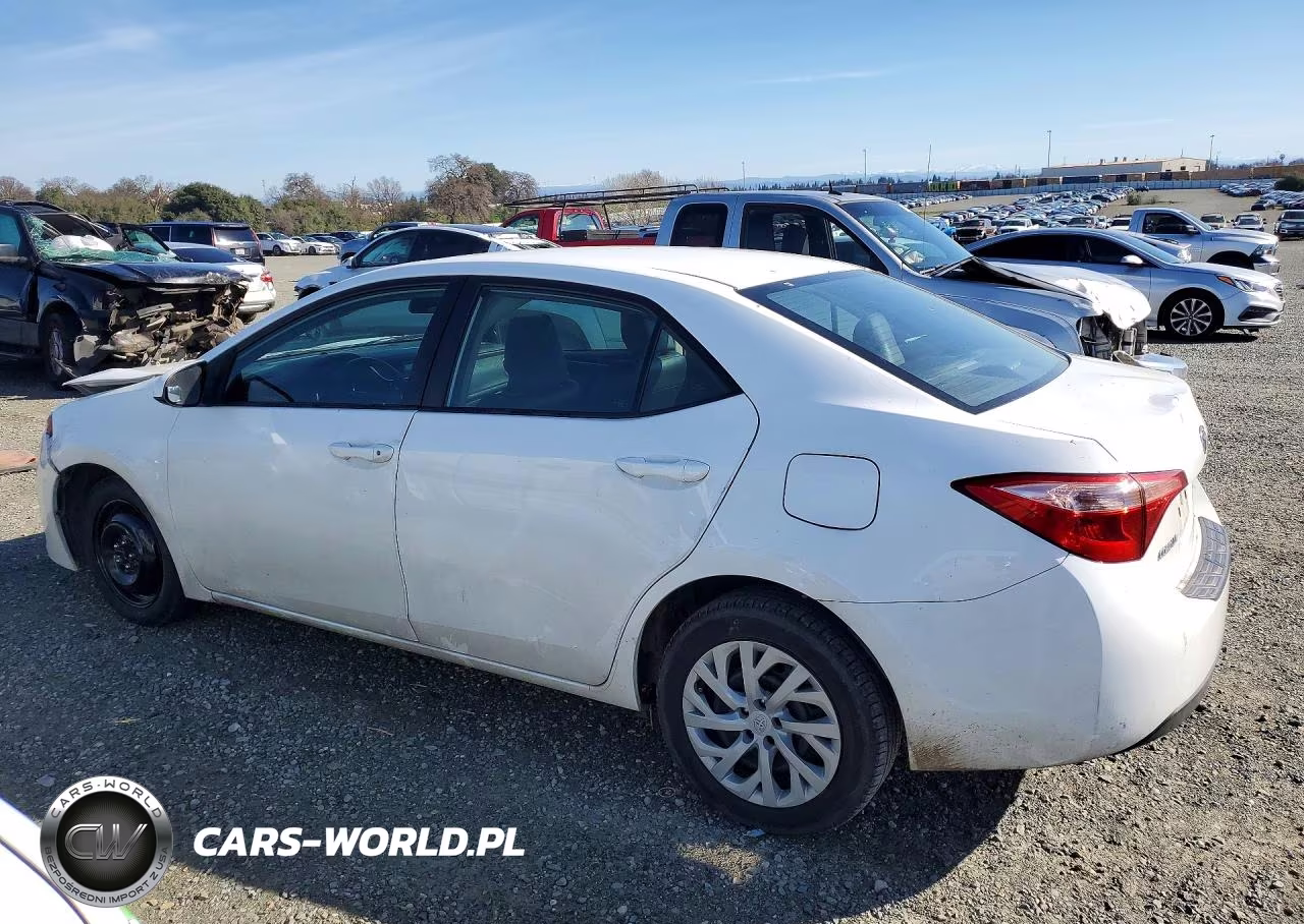 2019 Toyota Corolla L VIN:5YFBURHE4KP879058 - 2