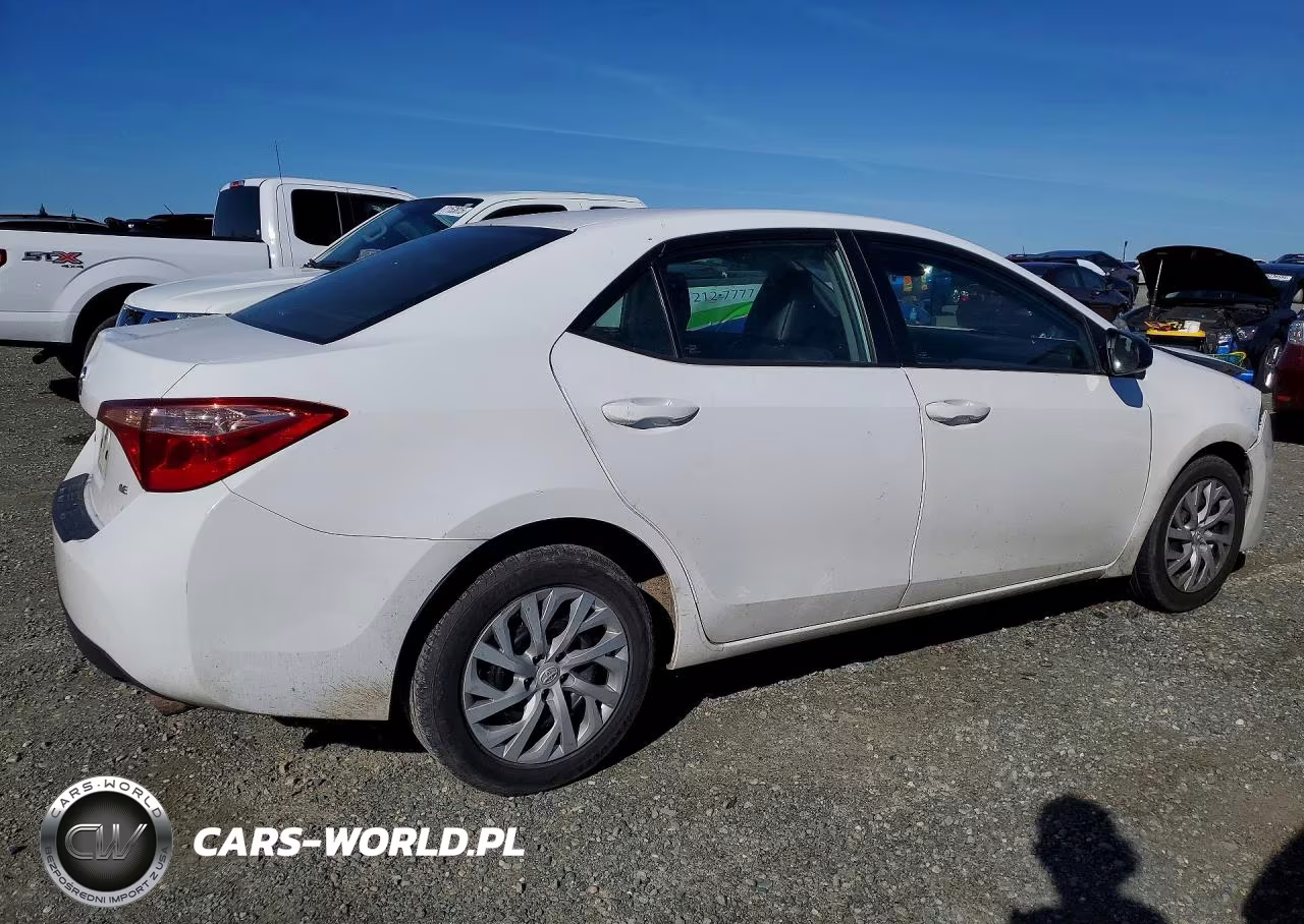 2019 Toyota Corolla L VIN:5YFBURHE4KP879058 - 3
