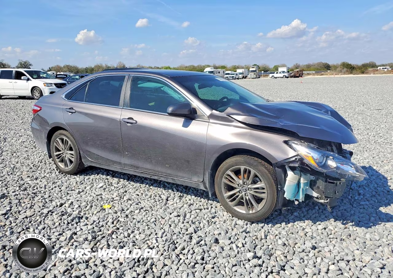 2017 Toyota Camry Le VIN:4T1BF1FKXHU411850 - 4