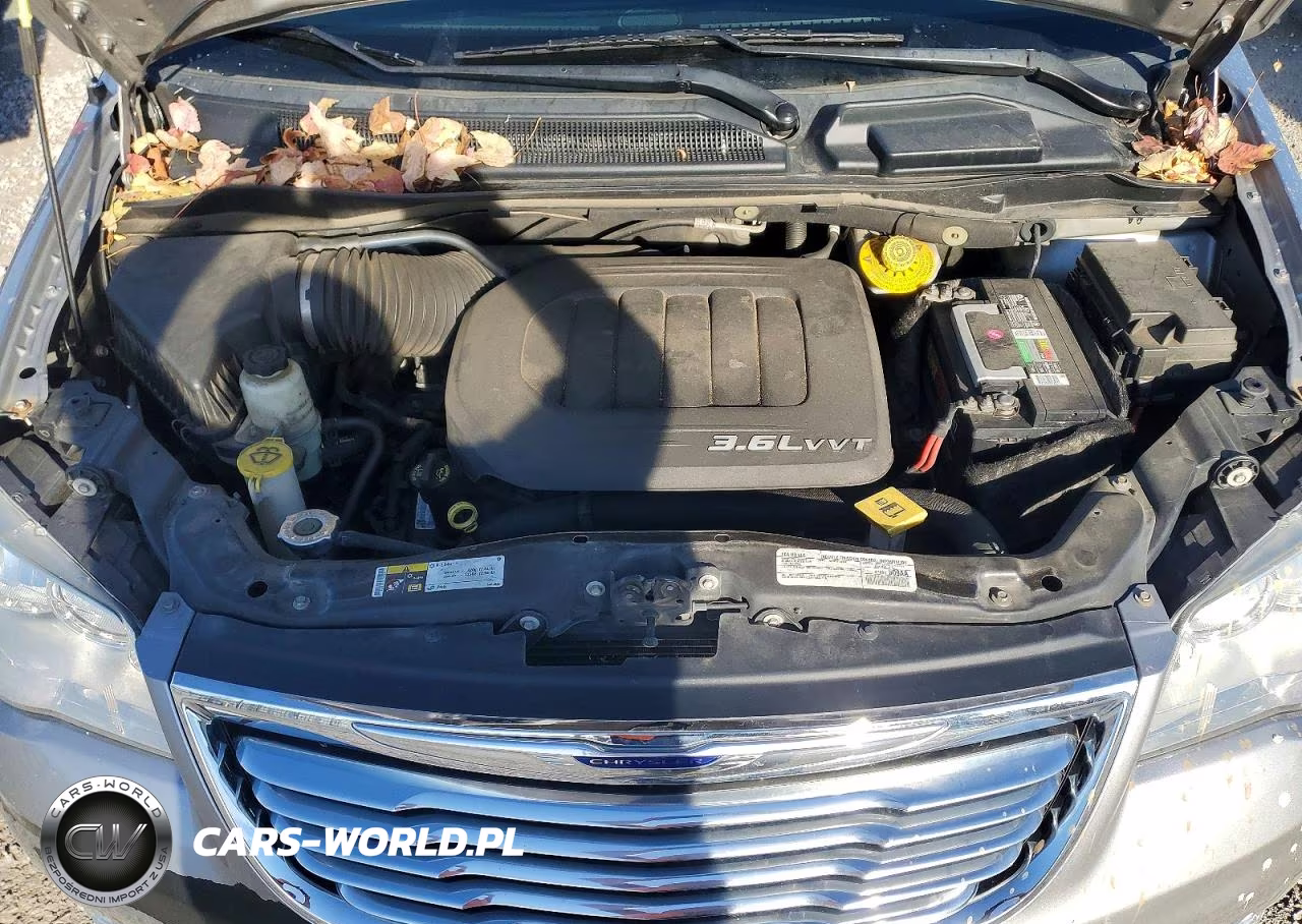 2016 Chrysler Town & Country Touring VIN:2C4RC1BG3GR128408 - 12