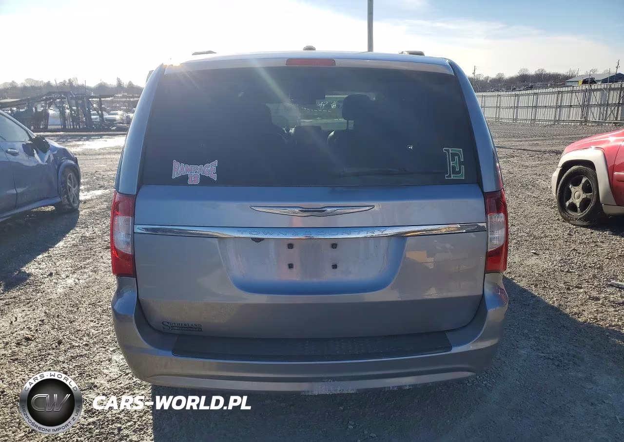 2016 Chrysler Town & Country Touring VIN:2C4RC1BG3GR128408 - 6
