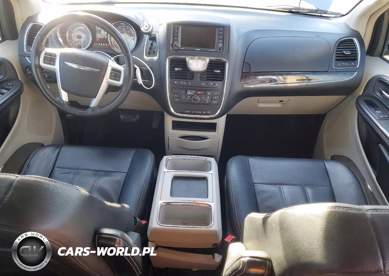 2016 Chrysler Town & Country Touring VIN:2C4RC1BG3GR128408 - 8